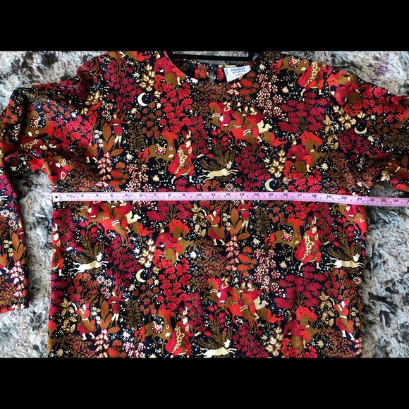 SOLD 💔 YSL 90s Yves Saint Laurent silk top - Picture 7 of 8